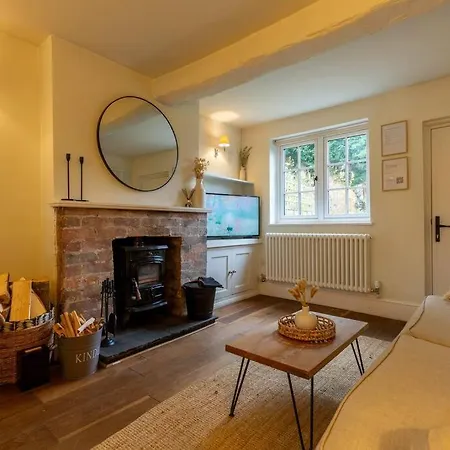 Cosy Hideaway Cottage In Sileby - Private Hot Tub Exterior photo